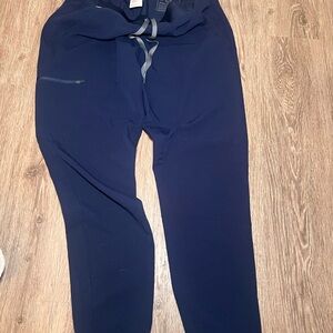 FIGS Women’s Navy Scrub Pants size Large Tall